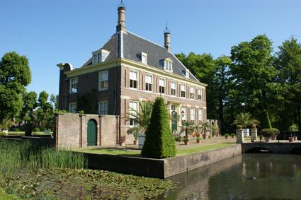 Buitenplaats Akerendam in Beverwijk, foto van buitenzijde van de buitenplaats