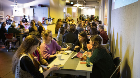 Makersdag Springtijd - jonge theaermakers met elkaar in gesprek
